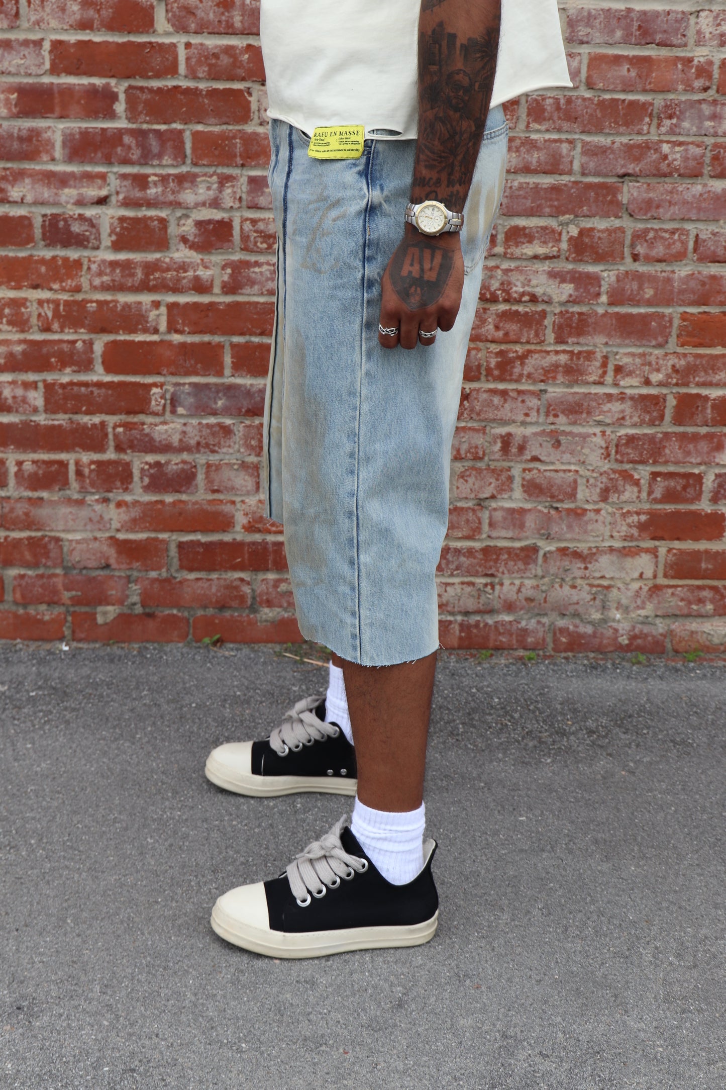 Pleated Dirty Wash Jhorts