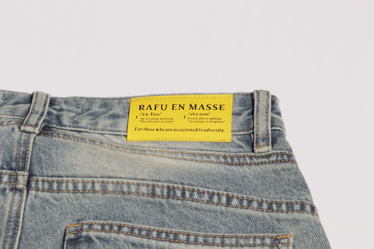 Baggy Star Studded Distressed Jeans