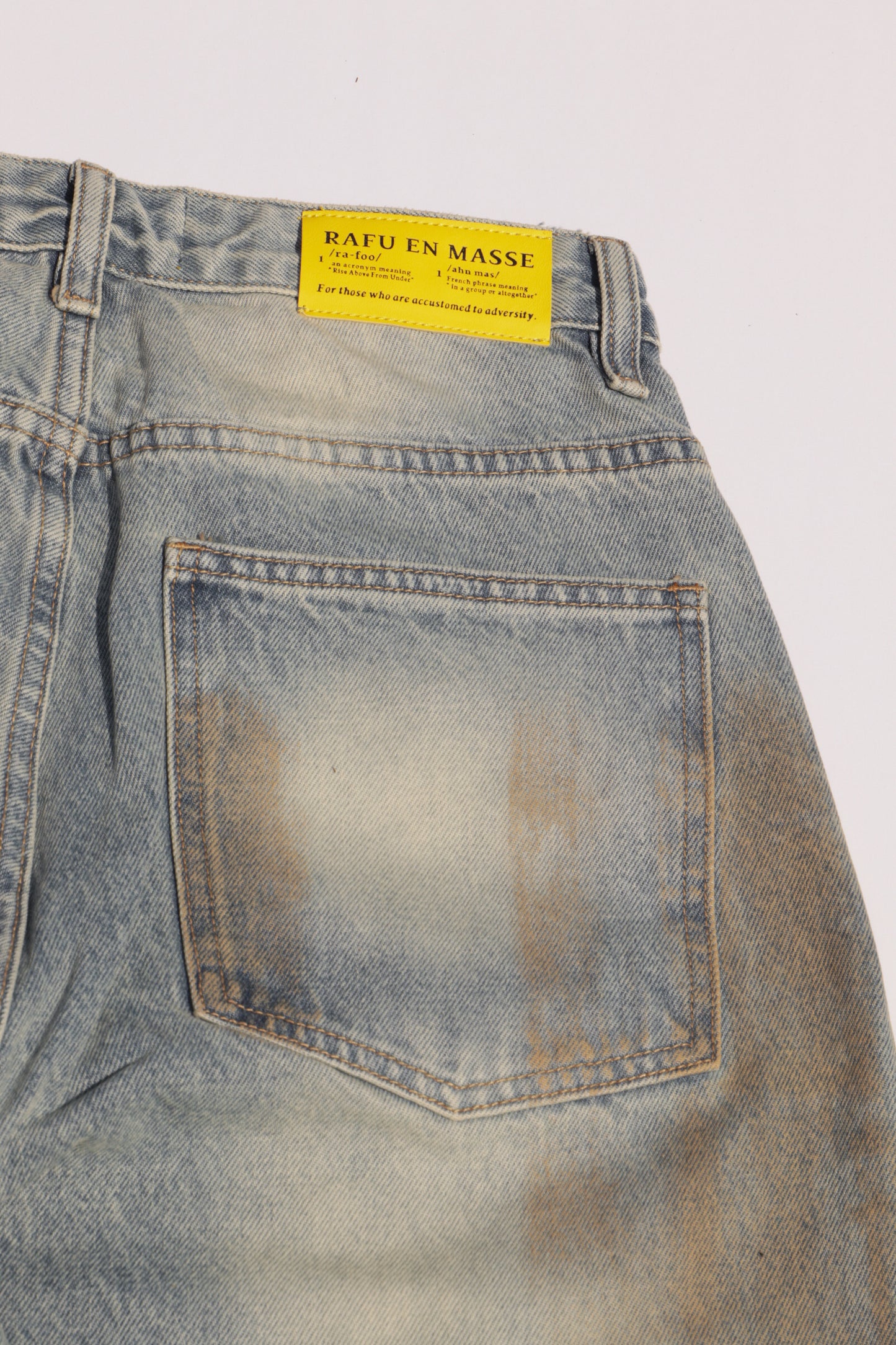 Pleated Dirty Wash Jhorts