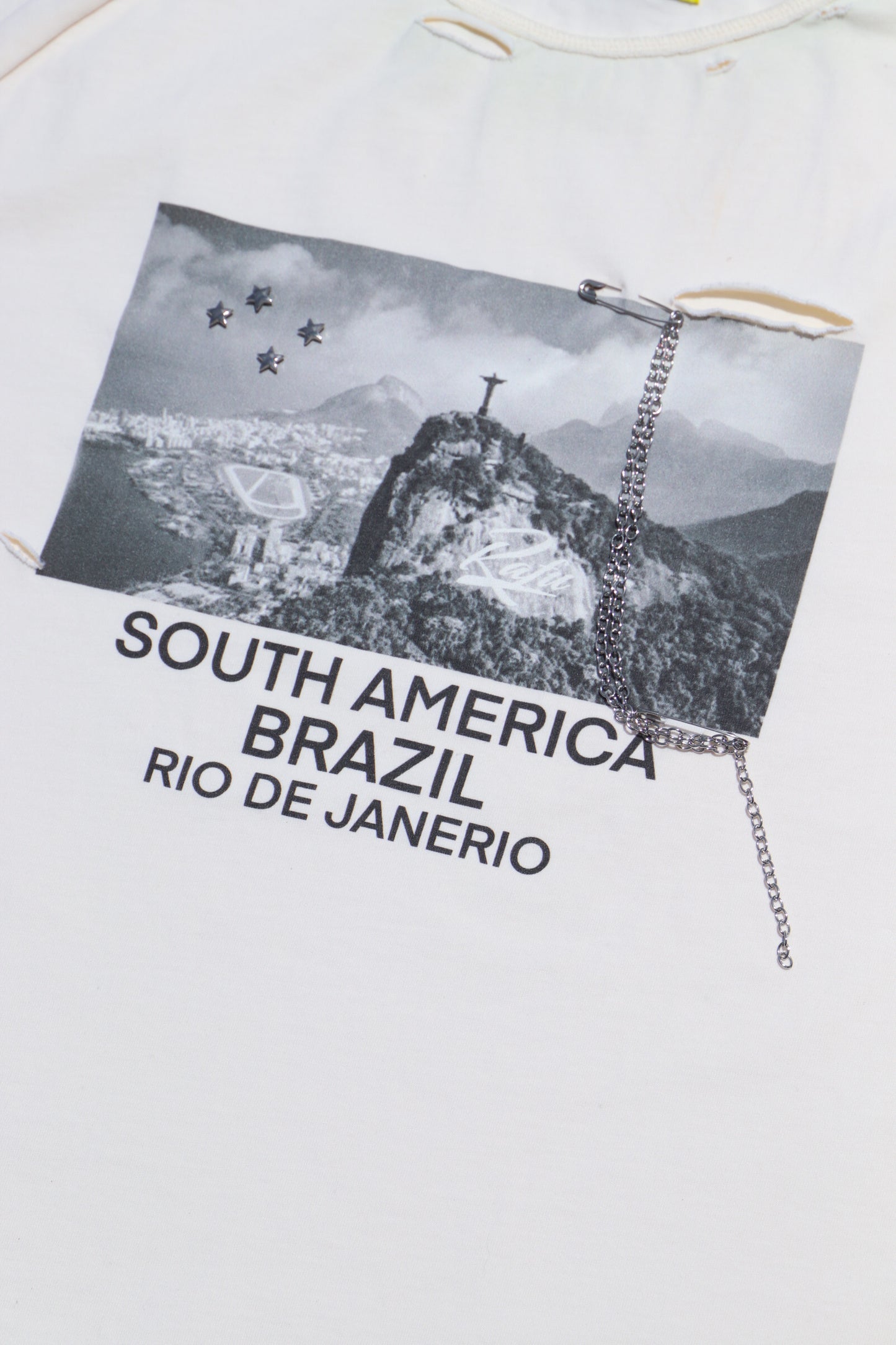 Wide Collar Chain Brazil Vintage Shirt