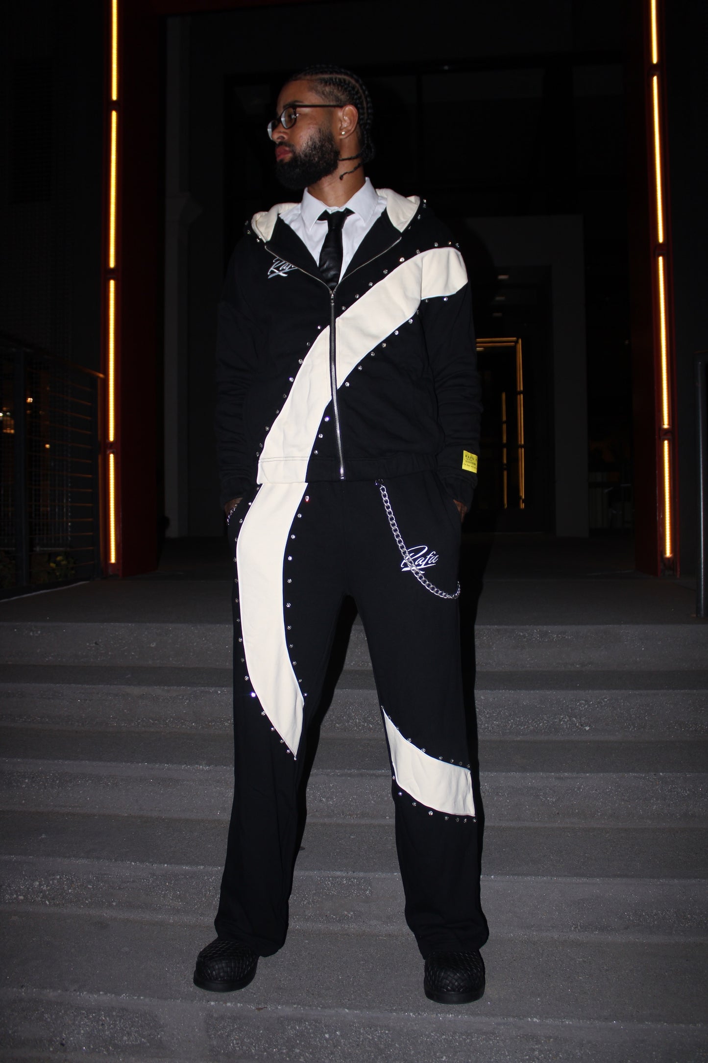 Obsidian Cream Full Sweatsuit